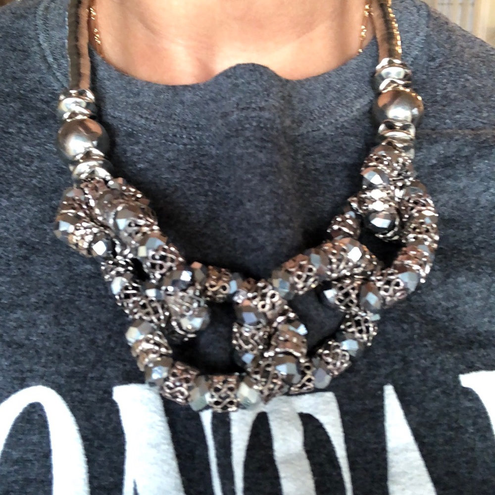 Gunmetal necklace - Picture 6 of 6